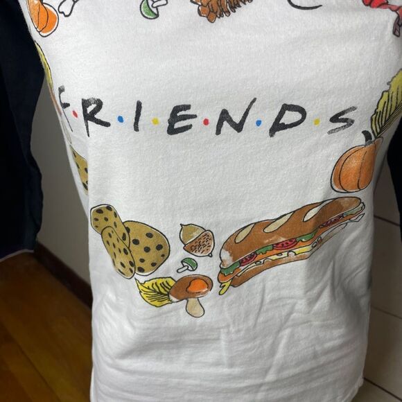 FRIENDS TV show holiday Thanksgiving baseball tee size small - Picture 3 of 6